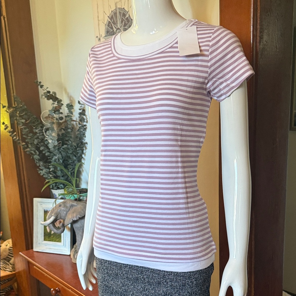 NWT northern reflections size small Striped Pink and White Women's Top